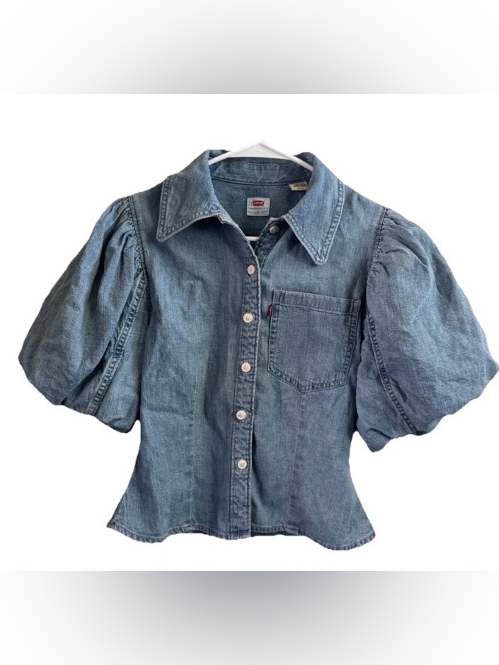 Levi’s Roxy Puff Sleeve Button Up